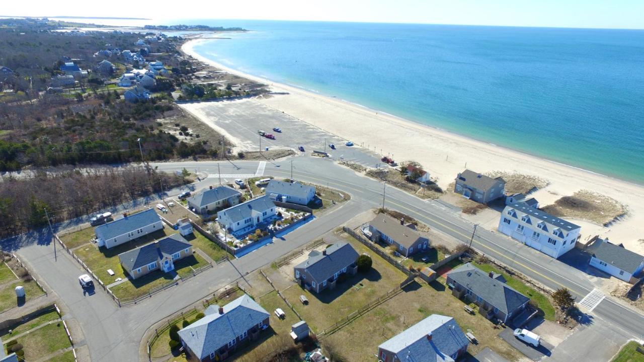 Modern Cape Cod Cottage Walk To Craigville Beach Centerville Esterno foto