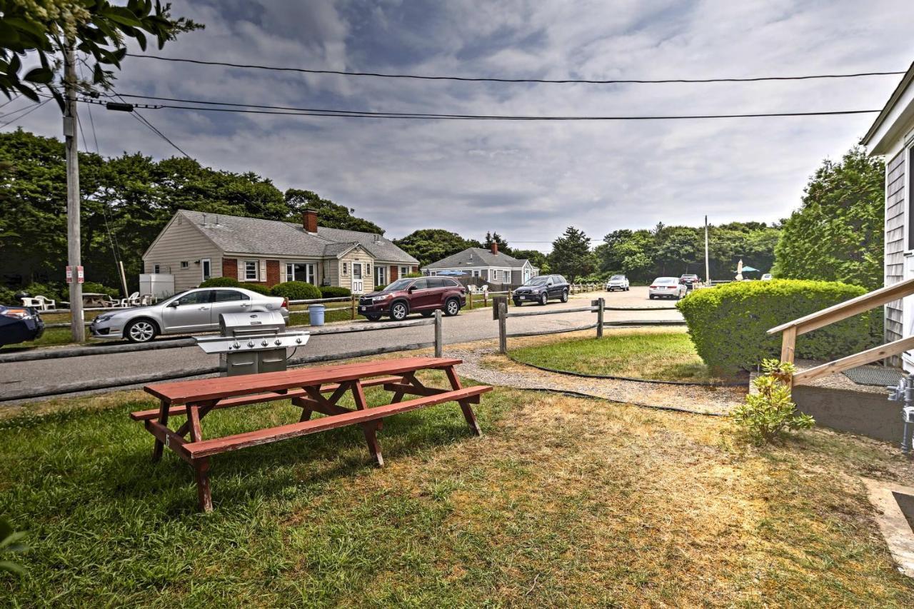 Modern Cape Cod Cottage Walk To Craigville Beach Centerville Esterno foto